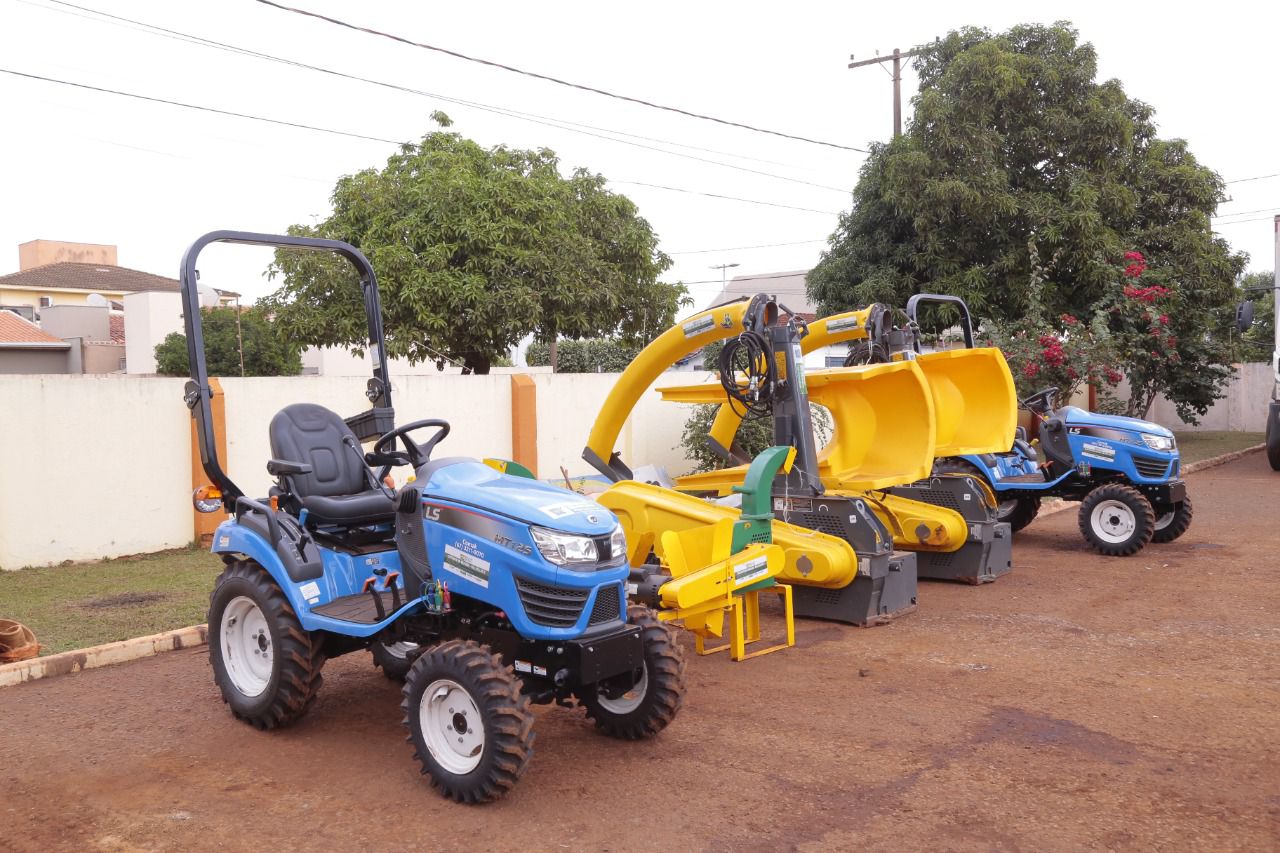 Trator Agrícola (girico), ECO Engenharia Construção e Obras…