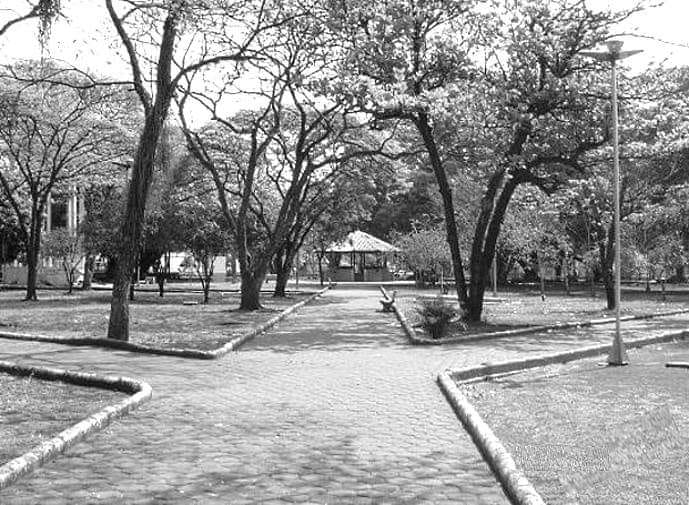 Praça Antiga 1